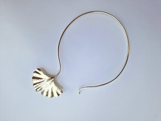 colier sculptural ginkgo biloba