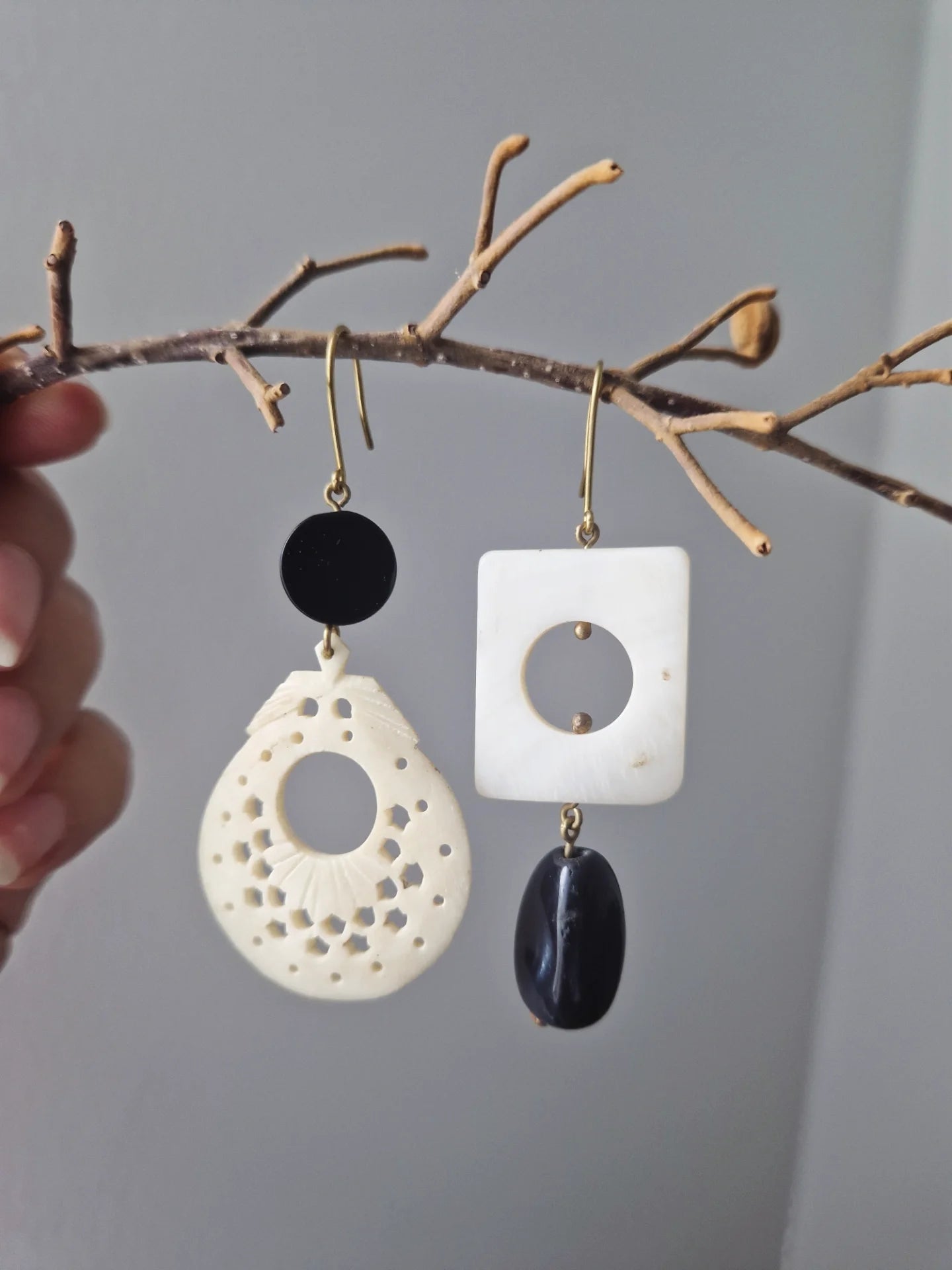 cercei asimetrici 》os sculptat, sidef, onix